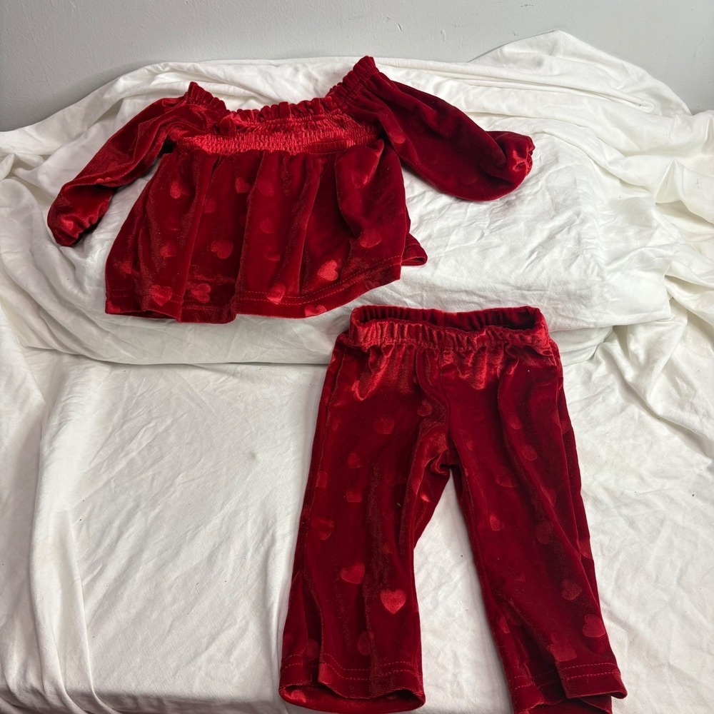 Rare Editions Red Heart Velvet Off Shoulder Smocked Top Pants Set Baby Girl 3-6M